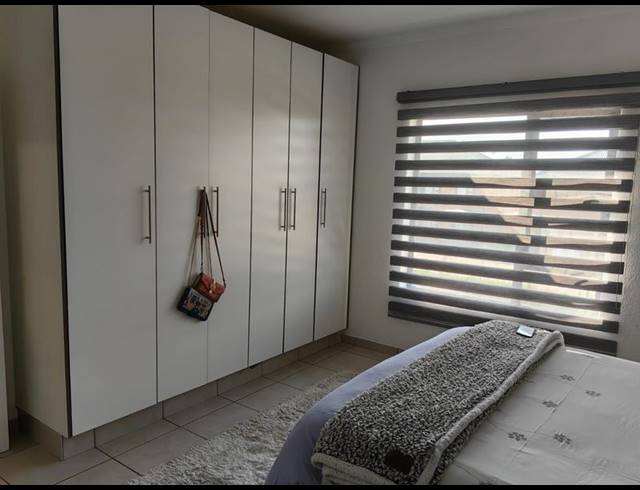 3 BEDROOM TOWNHOUSE FOR SALE IN RAVENSWOOD